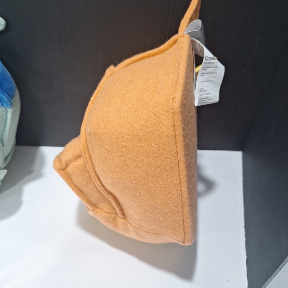 Crate & Barrel 3D Wall Decor- Cat and Dog - Picture 8 of 9